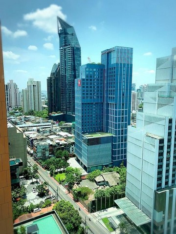 Siri Residence Sukhumvit 24 calm safe private 17th floor BTS Phrom Phong
