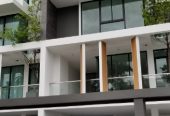 ขายบ้านทาวน์โฮมหรู 3.5 ชั้น ใจกลางลาดพร้าว-โชคชัย4 โครงการ Glam by Asset Wise