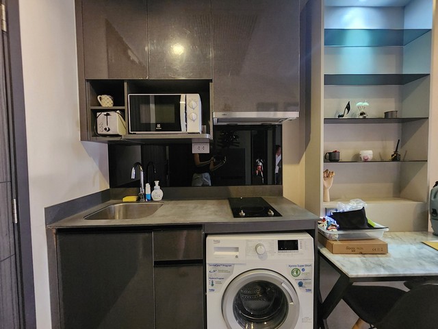 1-bedroom unit for rent at Ashton Asoke – Super cheap and rare price in the building! ONLY 25,000 Bath/month!!!